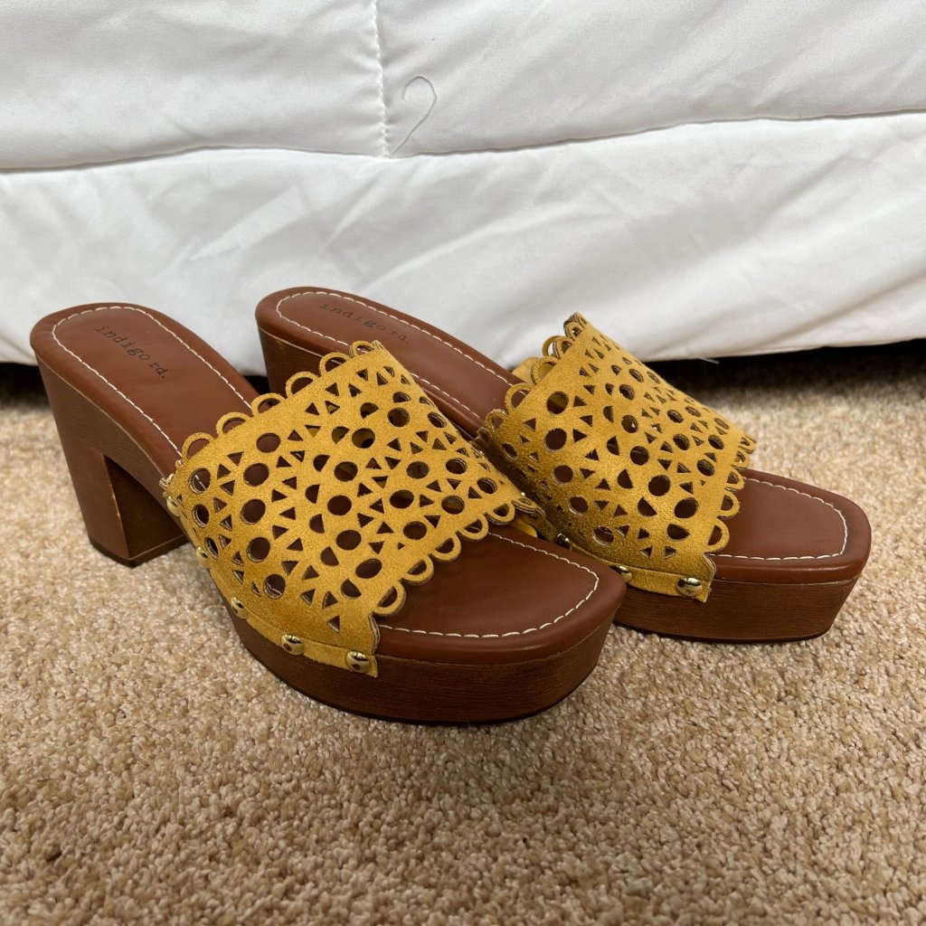 Brand New Indigo Rd Yellow Heels Womens Size 85 Brand New Indigo Rd Yellow Heels Womens Size 85